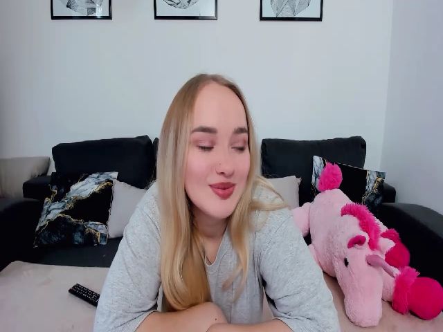 Live sex webcam photo for MercedesRay #269460682