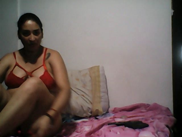 Live sex webcam photo for AlexandraNoir #269452628