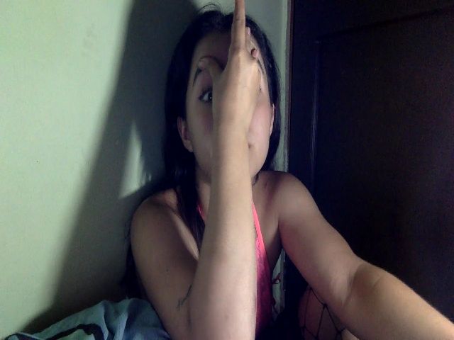 Live sex webcam photo for tinquerbell69 #269469556