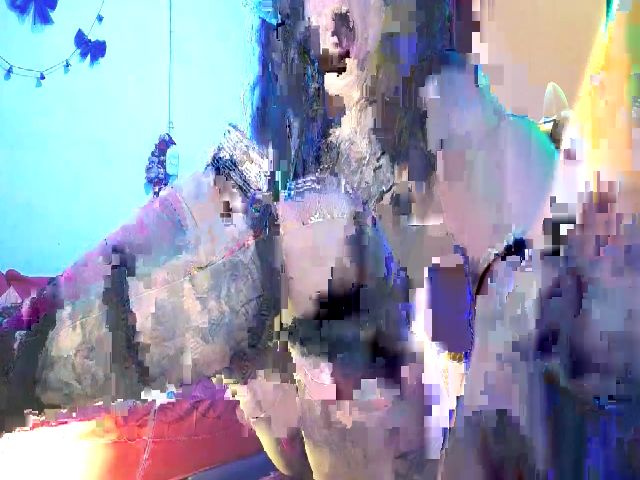 Live sex webcam photo for SweetFreya01 #269452432