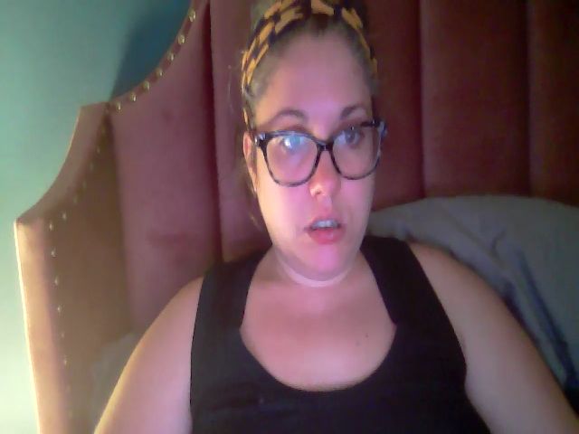Live sex webcam photo for Laural55 #269451679