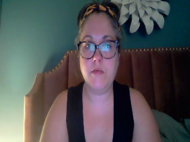 Live sex webcam photo for Laural55 #269452767