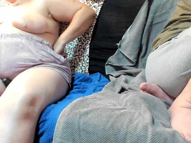 Live sex webcam photo for PaarHotHot #269469851