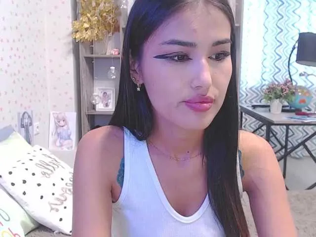 Live sex webcam photo for full-moon #269475887