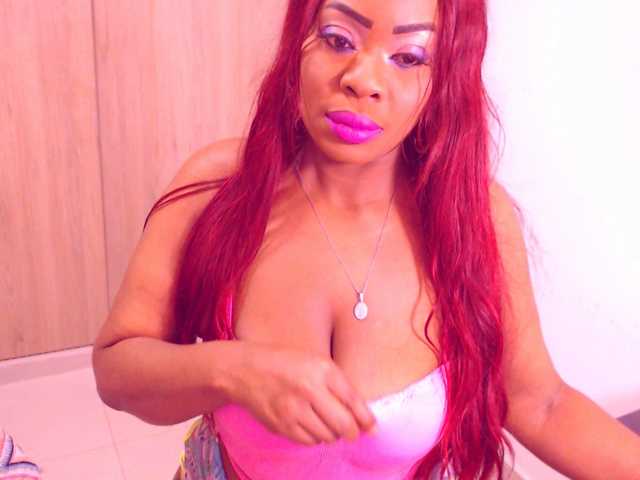 Live sex webcam photo for LizaDouson #269471202