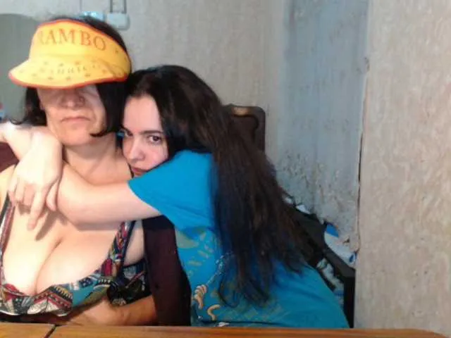 Live sex webcam photo for Katernia48 #269484307