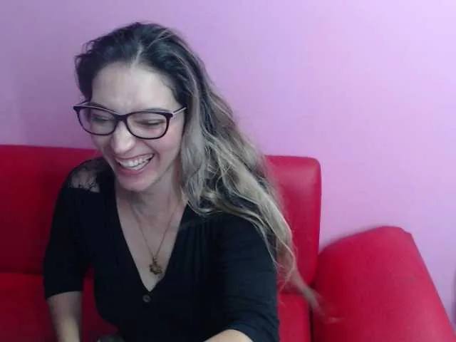 Live sex webcam photo for jeniferblanco #269470711