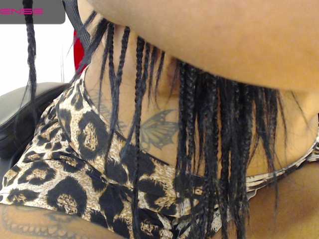 Live sex webcam photo for jamaicaawolf #269475636