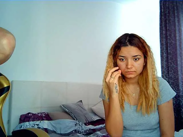 Live sex webcam photo for YOUNGCOUPLE20 #269479433