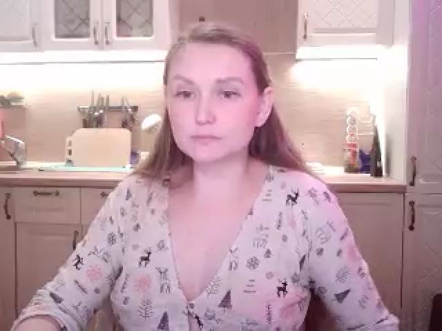 Live sex webcam photo for JaneGrey111 #269484142