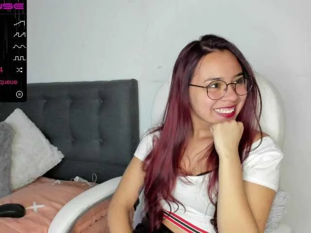 Live sex webcam photo for AshelyGirl #269471161