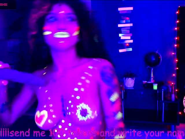 Live sex webcam photo for ParisPiera #269471049