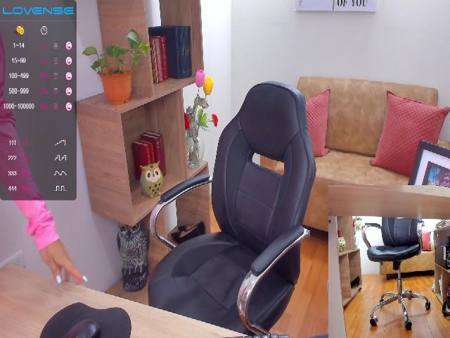 Live sex webcam photo for Kimberly_hot2 #269482654