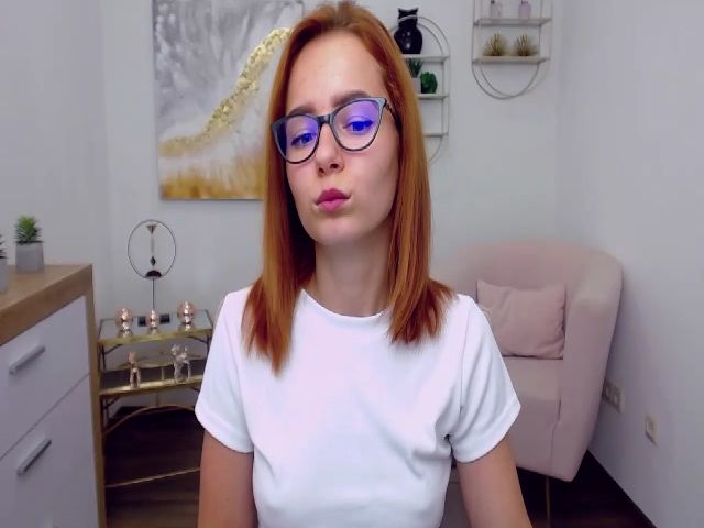 Live sex webcam photo for MircellaGrey #269471871