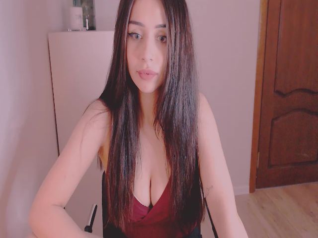 Live sex webcam photo for Vasimy #269488576