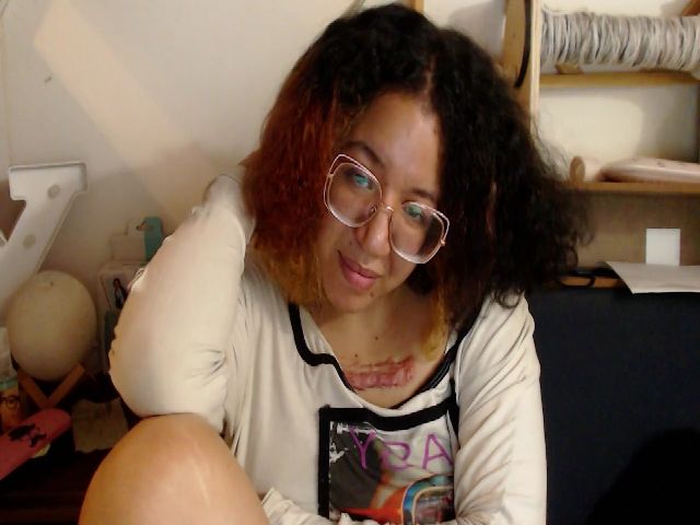 Live sex webcam photo for Sammy_00 #269472803