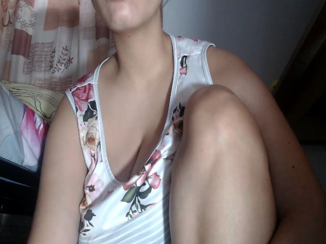 Live sex webcam photo for HotpukiLuver #269489312