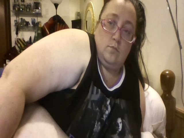 Live sex webcam photo for BBWAngel85 #269472760