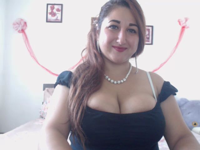 Live sex webcam photo for KinkyMyax #269476284