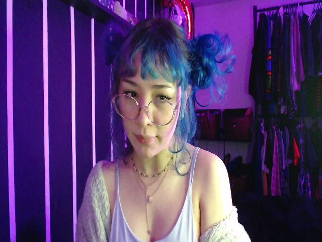 Live sex webcam photo for VelvetyBlue #269472819