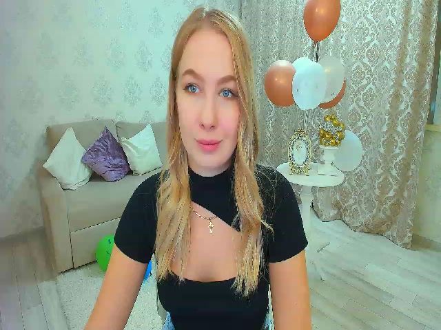 Live sex webcam photo for ElegantLook #269479534