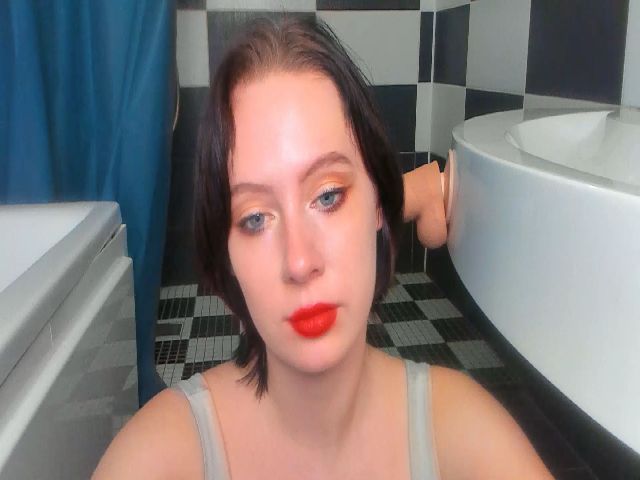 Live sex webcam photo for April_bb #269486411