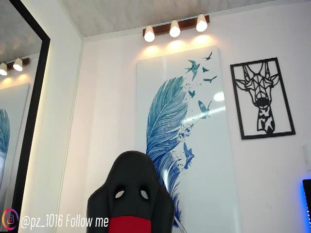 Live sex webcam photo for Emma_69_ #269482248