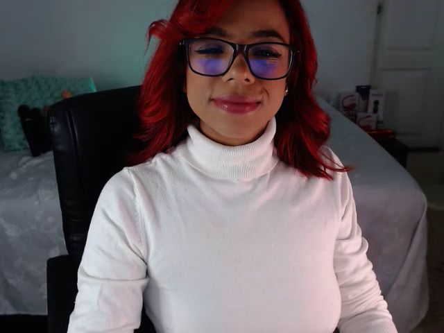 Live sex webcam photo for ViK_Chicas #269477750