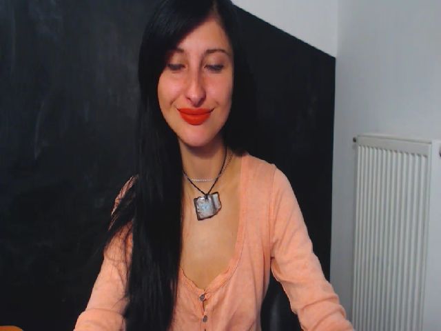 Live sex webcam photo for SnowSpacee #269478299