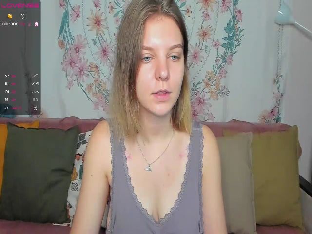 Live sex webcam photo for LiliaMorris #269481159