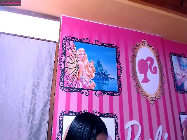 Live sex webcam photo for Naughtty_Doll #269484148
