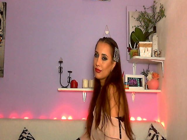 Live sex webcam photo for CortneyLuvv #269482813