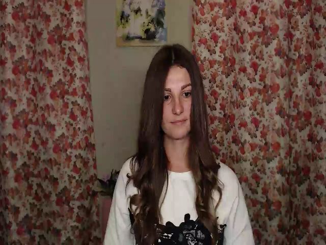 Live sex webcam photo for MissMaryHall #269477088