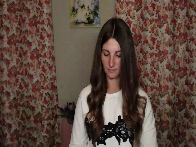 Live sex webcam photo for MissMaryHall #269478621