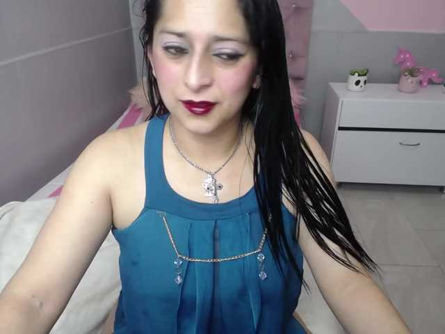 Live sex webcam photo for blue-mom #269471359