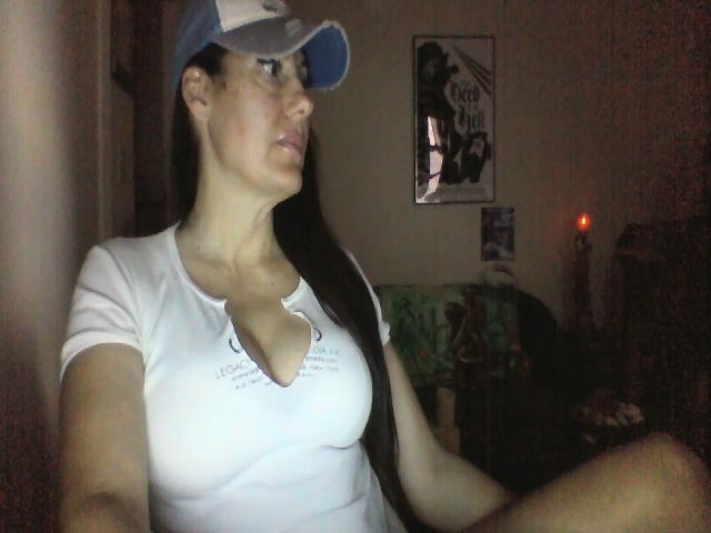 Live sex webcam photo for ExoticMixx #269488811