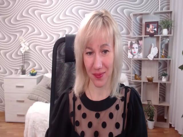 Live sex webcam photo for SvenIsolde #269483883