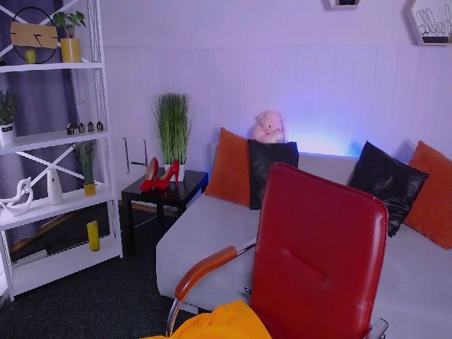 Live sex webcam photo for ViolaLily #269481499