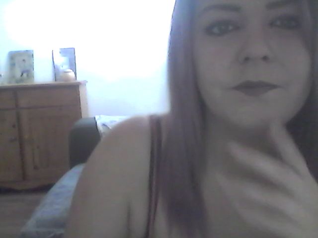 Live sex webcam photo for chloe1995 #269478937