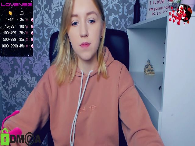 Live sex webcam photo for Yourdivine #269476257