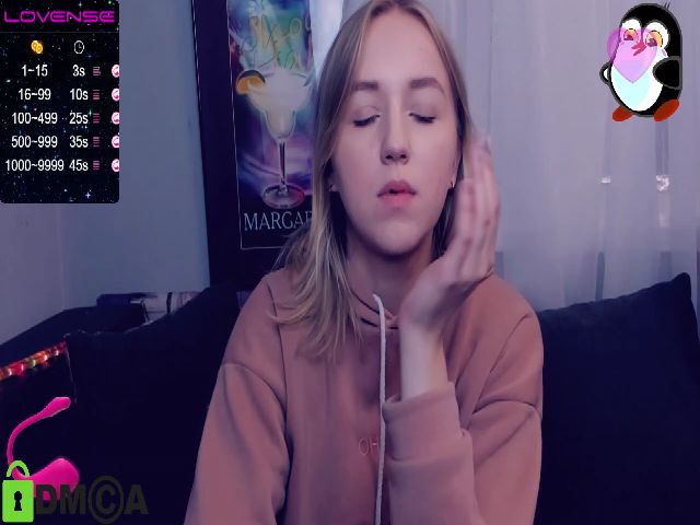 Live sex webcam photo for Yourdivine #269478910