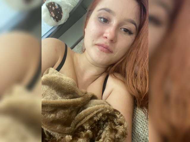 Live sex webcam photo for LadyBerry #269470012