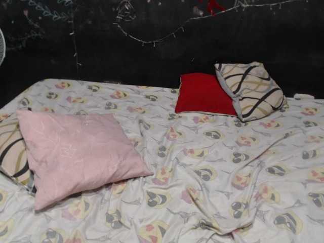 Live sex webcam photo for CoupleHorny-1 #269469987