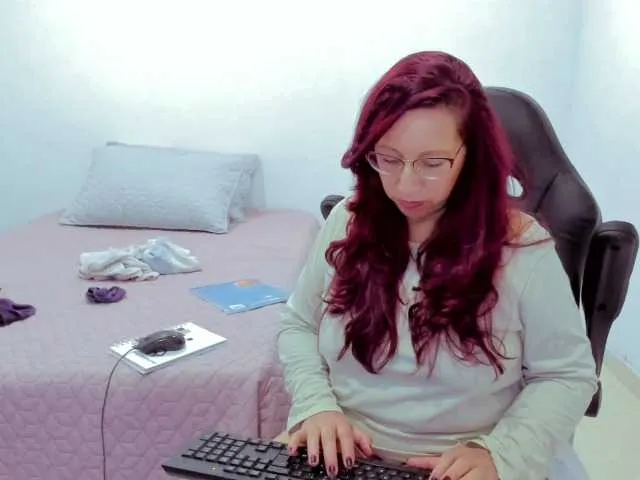 Live sex webcam photo for valerysweett1 #269475692