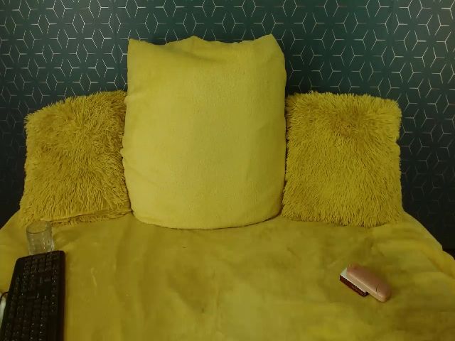 Live sex webcam photo for Masha_Q #269477504