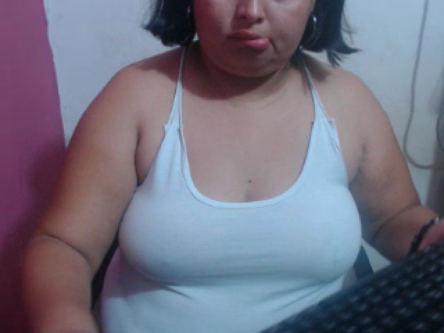 Live sex webcam photo for Sexycarolin22 #269474458