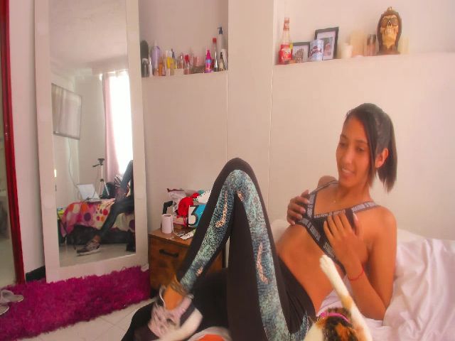 Live sex webcam photo for Miacrazysweet #269482362