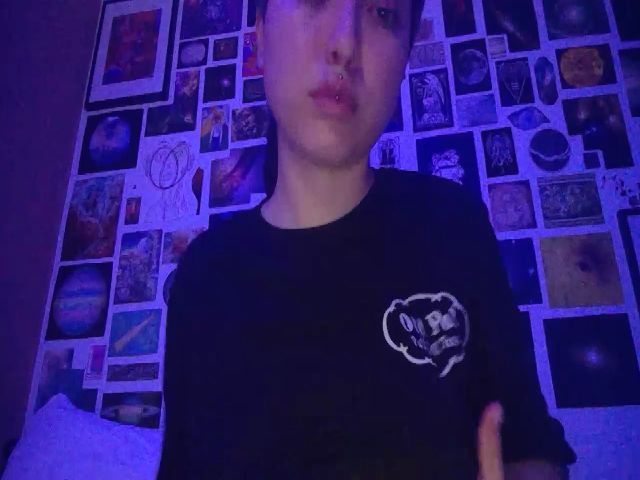 Live sex webcam photo for Jupiter444 #269476902
