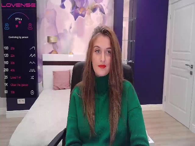 Live sex webcam photo for Gins_Rivera #269483378