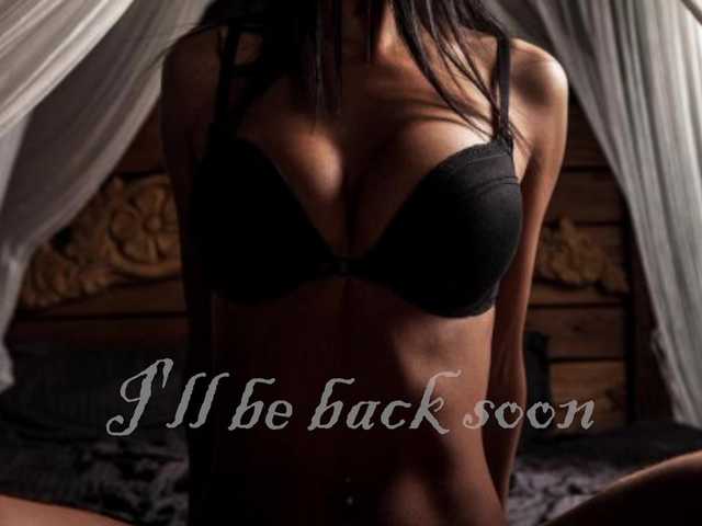 Live sex webcam photo for NewAnna #269495720